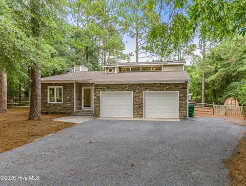 170 Tamarisk Lane, Pinehurst