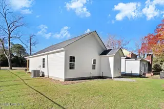 104 N Slocumb Street, Goldsboro, NC 27530 – photo 2: 04-104 N Slocumb St-4