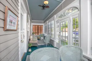 411 Queen Street, New Bern, NC 28560 – photo 3: 411 queen front porch 2