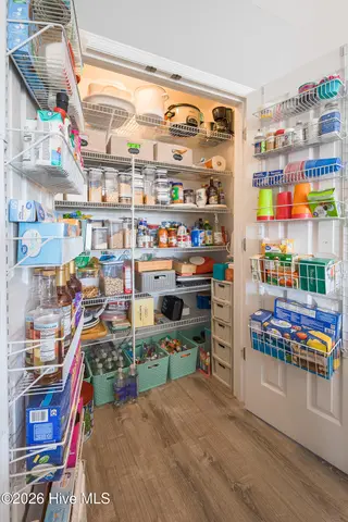 318 Bungalow Drive, New Bern, NC 28562 – photo 22: Large Pantry