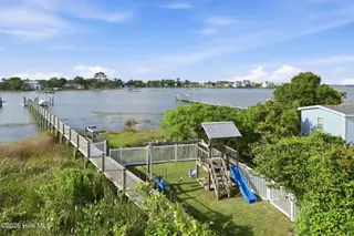1510 Avery Street, Morehead City, NC 28557 – photo 12: 47-web-or-mls-1S3A9480