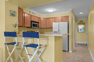 2509 W Fort Macon Road 103-B, Atlantic Beach, NC 28512 – photo 7: Kitchen
