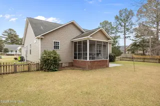 304 Fishing Creek Drive, New Bern, NC 28562 – photo 14: 12-web-or-mls-0C0A5665