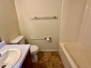 100 Kristin Drive B7, Greenville, NC 27834 – photo 18: IMG_4764