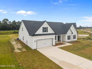 117 Woodford Drive, Jacksonville, NC 28540 – photo 4: 3-web-or-mls-DJI_20250915133613_0747_D