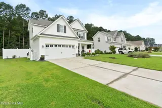 450 Jasmine Way, Burgaw, NC 28425 – photo 2: 450 Jasmine Way 1