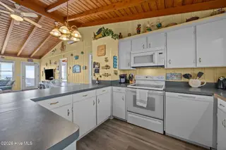 1011 W Beach Drive, Oak Island, NC 28465 – photo 19: 27-web-or-mls-IMG_2386