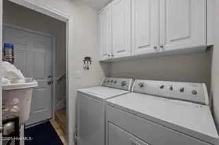 815 Pelican Drive, New Bern, NC 28560 – photo 23: Laundry Room