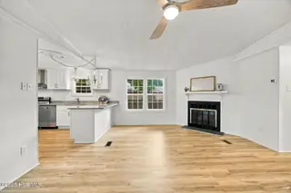 621 Harbor Drive SE, Bolivia, NC 28422 — 3-bedroom manufactured home in Sunset Harbor, Bolivia, NC, photo 17 of 44