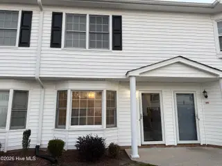 328 Haven Drive M-5, Greenville, NC 27834 – photo 1: Front View