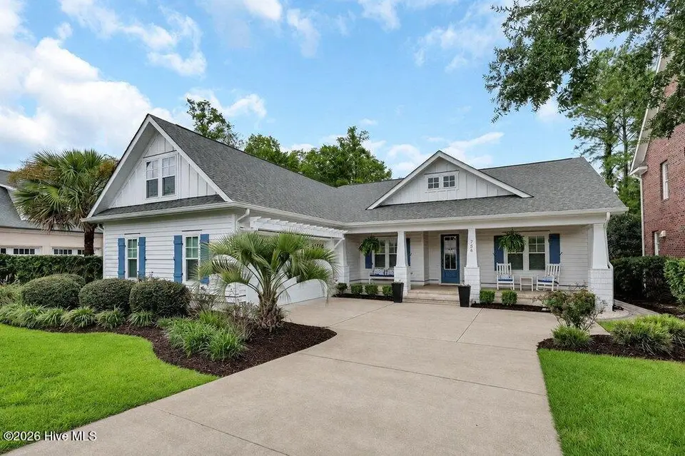 706 Bedminister Lane, Wilmington, NC 28405 – photo 1 of 39