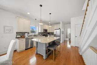 313 Birmingham Avenue Unit 1, Carolina Beach, NC 28428 — 3-bedroom townhome, Carolina Beach, NC, photo 13 of 66: 19-web-or-mls-GRAE_313 Birmingham Ave 1-
