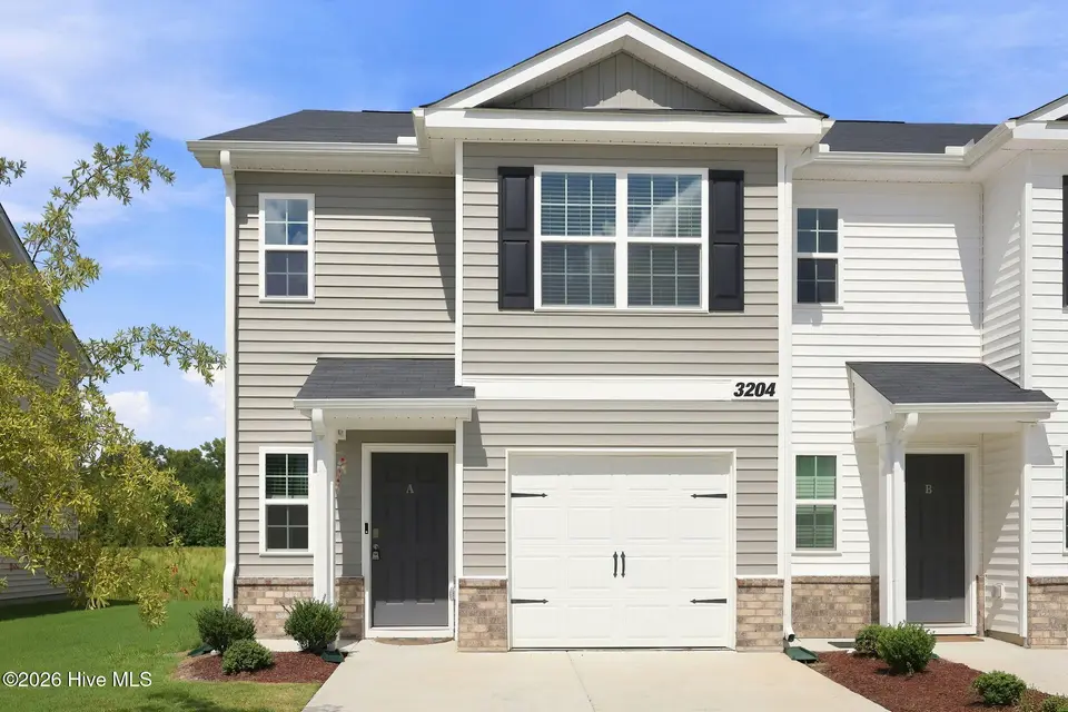 3204 Tatlock Way 8a, Greenville, NC 27834 – photo 1 of 35: 1-web-or-mls-IMG_0089_edit