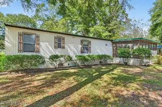 2645 Fairway Drive SW, Supply, NC 28462 — 2-bedroom manufactured home in Gators Grant, Supply, NC, photo 5 of 49: 50-kahunaphoto