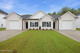 2020 Dartford Drive B, Greenville, NC 27834 – photo 2: 2-web-or-mls-BLS_0070