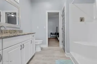402 King Richard Court, Jacksonville, NC 28546 – photo 11: king-11