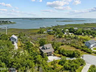 6912 15 Canal Drive, Emerald Isle, NC 28594 – photo 7: 16-web-or-mls-DJI_0036