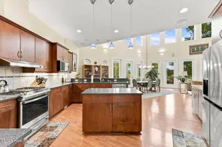 358 Shore Point Drive, Wilmington, NC 28411 — 5-bedroom home in Bayshore Estates, Wilmington, NC, photo 14 of 49