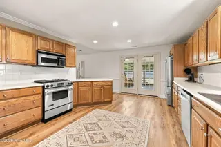 1405 Warwick Circle, Winterville, NC 28590 – photo 16: 31-web-or-mls-IMG_3282