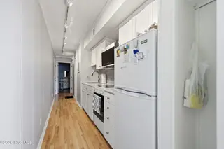 1904 E Ft Macon Road 144, Atlantic Beach, NC 28512 – photo 12: Kitchen
