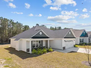 471 Pebble Shore Drive, Sneads Ferry, NC 28460 – photo 2: 2-web-or-mls-471 Pebble Shore Dr. 89