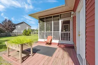 105 Sandstone Court, Jacksonville, NC 28546 — 4-bedroom home in Brookstone, Jacksonville, NC, photo 10 of 55: 10-web-or-mls-10