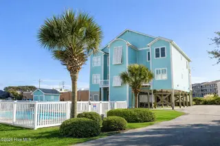 107 Beachwood Drive 2b, Atlantic Beach, NC 28512 – photo 2: 107 Beachwood Dr 2B