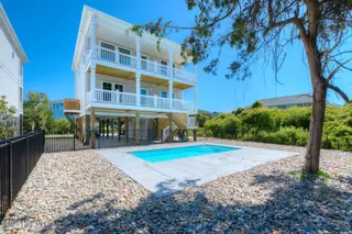 4019 E Pelican Drive, Oak Island, NC 28465 – photo 6: 4019 E Pelican Dr Oak Island-large-045-0