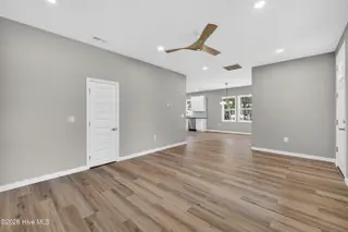 3904 Wilshire Boulevard, Wilmington, NC 28403 – photo 8: Living Room