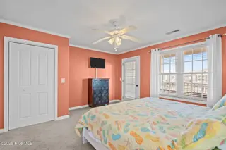 109 Greenville Avenue 1, Carolina Beach, NC 28428 – photo 21: 32-web-or-mls-DSC05038