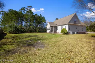 916 Sloop Point Loop Road, Hampstead, NC 28443 – photo 7: 07-FinalExteriorHampstead-8