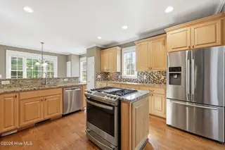 104 Bargate Drive, New Bern, NC 28562 – photo 17: Kitchen