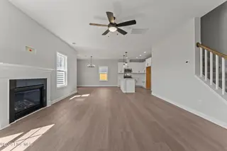 258 Rough Ridge Trail 72, Aberdeen, NC 28315 – photo 16: 20-web-or-mls-DSC02355