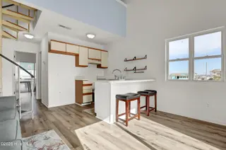 9005 E 9th Street, Surf City, NC 28445 — 4-bedroom home in Old Settlers Beach, Surf City, NC, photo 20 of 30
