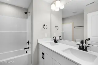 230 Cline Way Unit 130, Beaufort, NC 28516 – photo 20: Bathroom 2