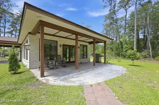 307 Crows Nest Road, Beaufort, NC 28516 — 2-bedroom home in Crows Nest Est, Beaufort, NC, photo 2 of 50: 13-web-or-mls-307 Crows Nest Rd 013