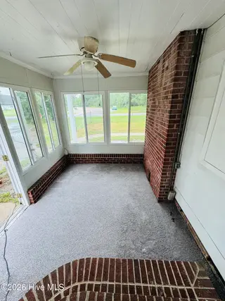 111 Ferry Road, Elizabeth City, NC 27909 – photo 14: Sunroom