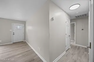 102 Tanglewood Drive, Jacksonville, NC 28540 – photo 20: 21-web-or-mls-102 Tanglewood Dr. 45