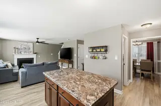 232 Holly Grove Court E, Jacksonville, NC 28540 – photo 13: 13_232_holly_grove_ct_013