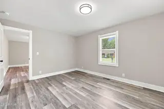 405 Greenview Drive N, Greenville, NC 27834 – photo 22: 30-web-or-mls-IMG_0059