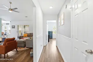 8504 Lakeview Drive, Wilmington, NC 28412 – photo 12: 10_8504_lakeview_dr_010