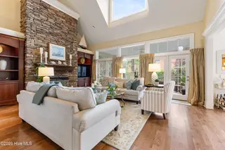 2022 Kenilworth Lane, Wilmington, NC 28405 — 3-bedroom home in Landfall, Wilmington, NC, photo 6 of 53