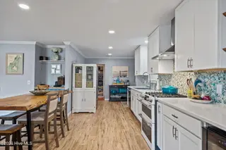 109 River Drive, Southport, NC 28461 – photo 13: 22-web-or-mls-DSC04066