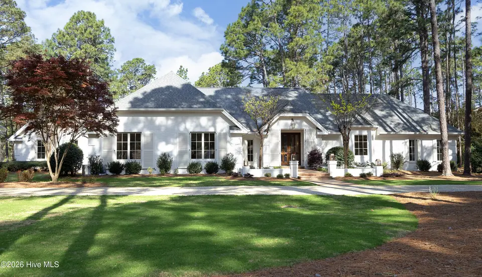 360 Lake Dornoch Drive, Pinehurst, NC 28374 – photo 1 of 61: 2000