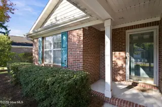 4940 Coronado Drive, Wilmington, NC 28409 — 3-bedroom home in Masonboro Woods, Wilmington, NC, photo 6 of 52: 53-web-or-mls-DSC07851