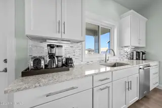 26 Porpoise Place, North Topsail Beach, NC 28460 – photo 12: Kitchen