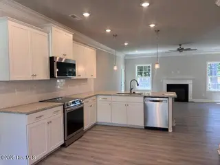 188 Cherry Laurel Drive, Wallace, NC 28466 – photo 6: Kitchen
