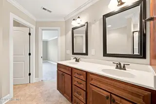 1640 Cambria Drive A, Greenville, NC 27834 – photo 20: 33-web-or-mls-BLS_0071