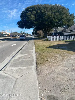 2311 Arendell Street, Morehead City, NC 28557 – photo 2: pic street to right