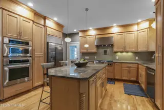 2811 Deerfield Lane N, Wilson, NC 27896 — 5-bedroom home in Deerfield, Wilson, NC, photo 8 of 42: Kitchen